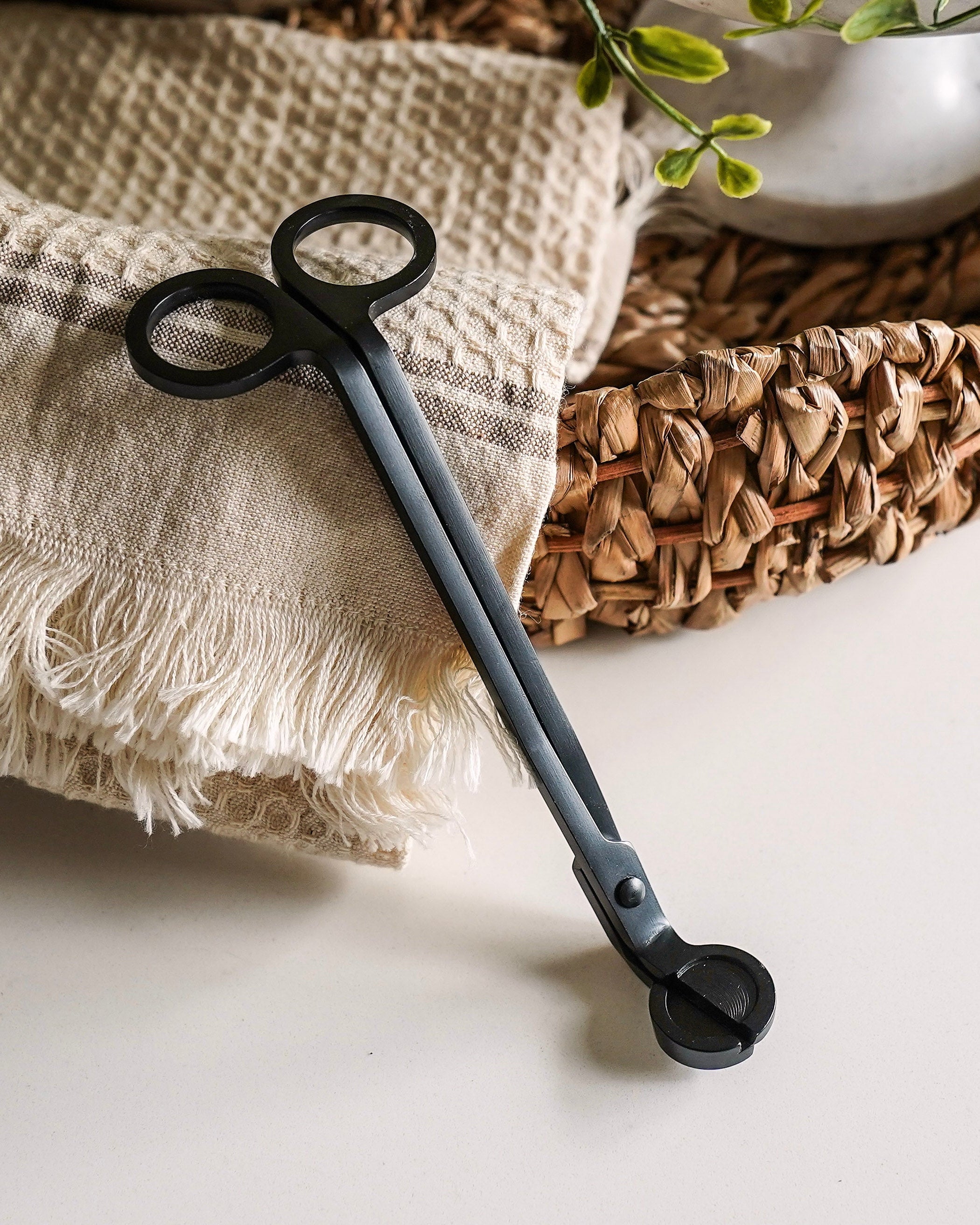 Black Wick Trimmer