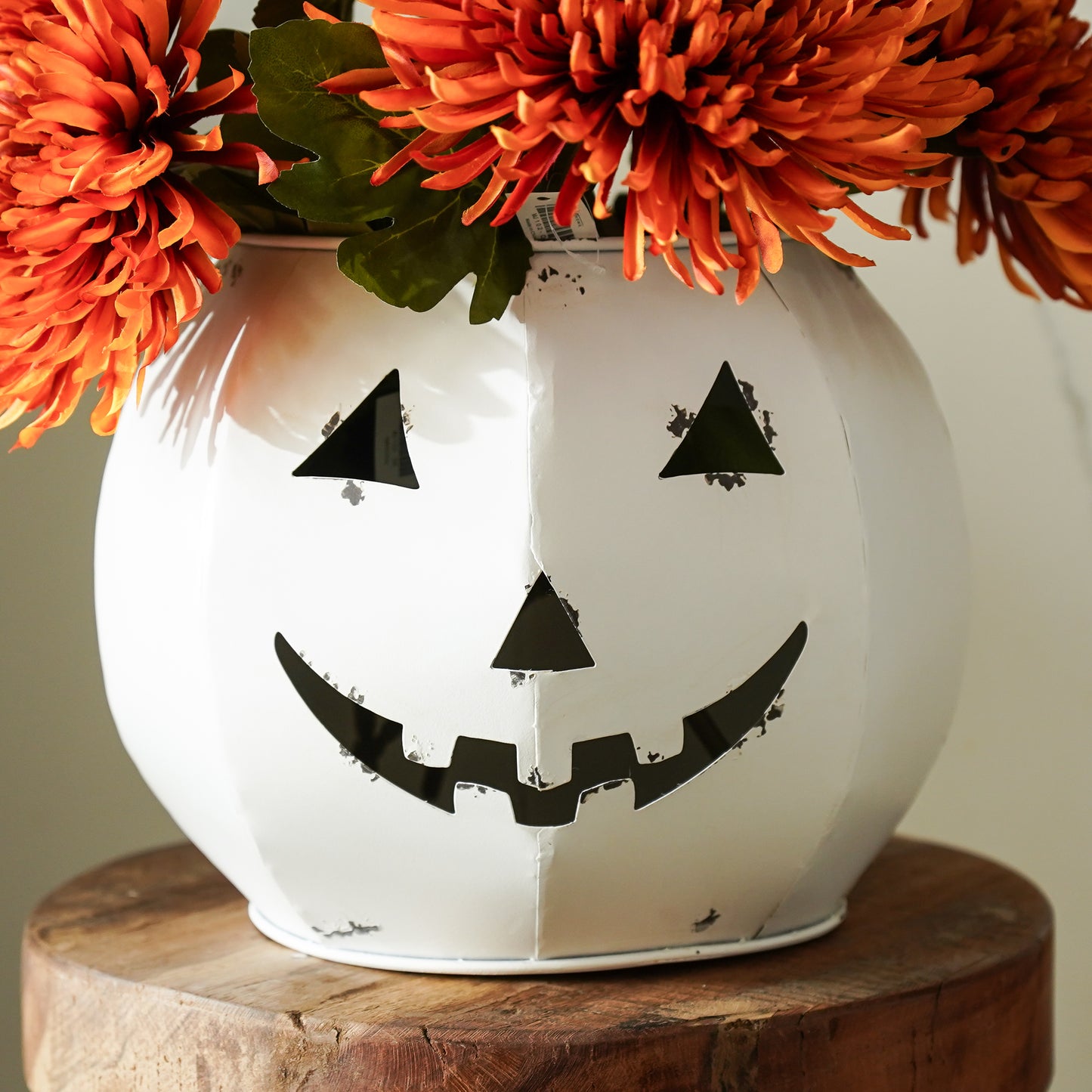 White Jack O' Lantern with Lid